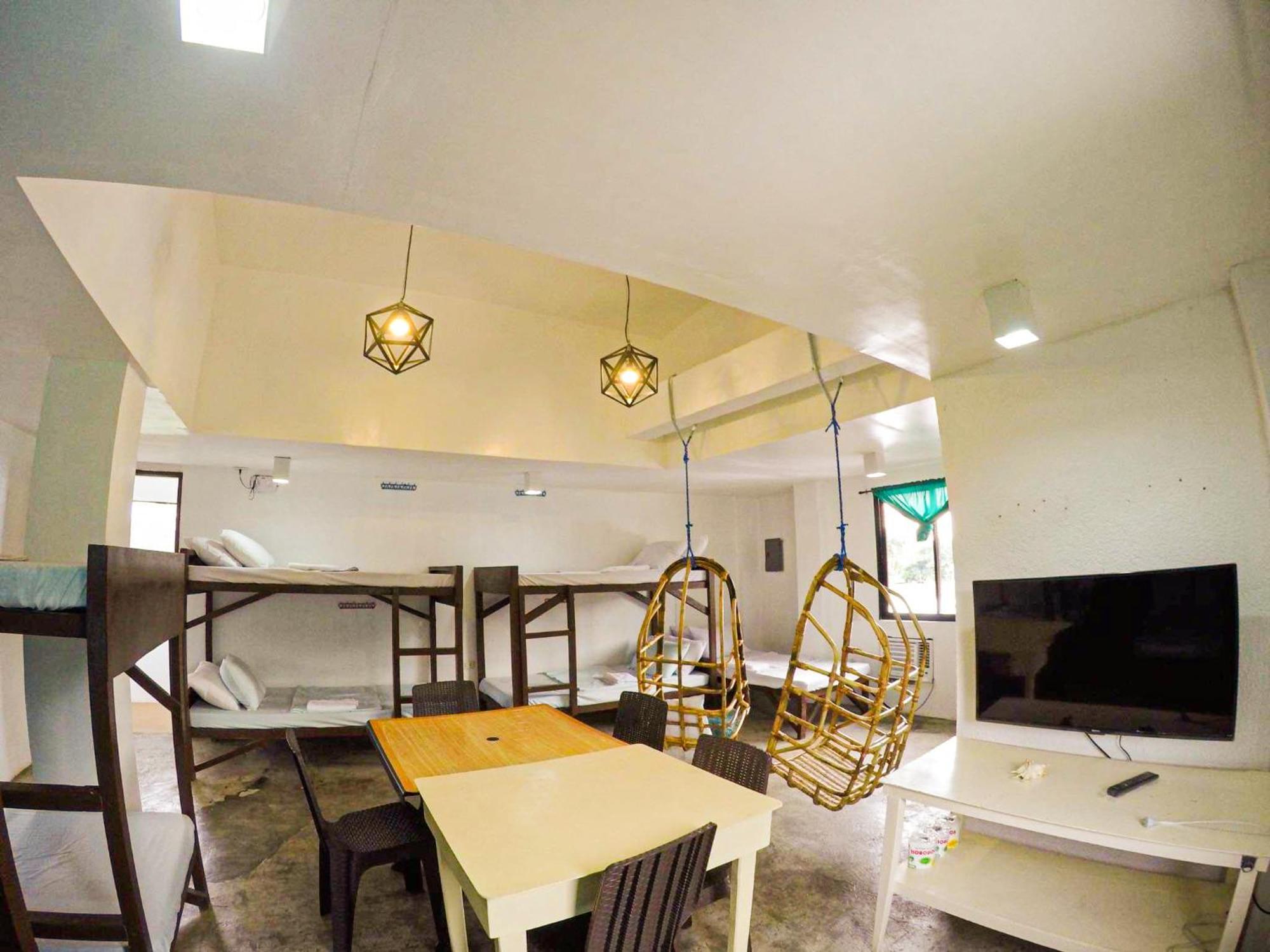 Full Moon Hostel Coron Dış mekan fotoğraf